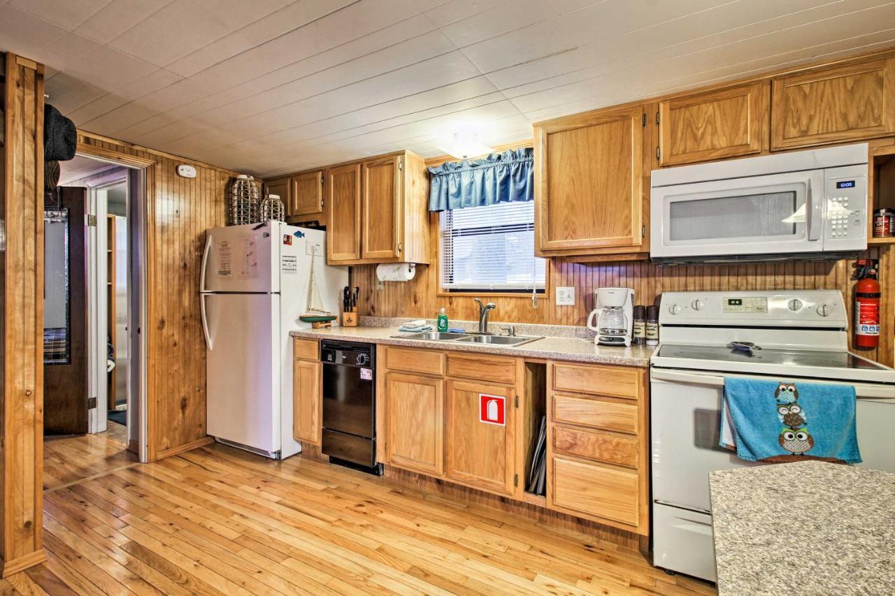 Rustic Stockton Lake Cabin Half Mile To Boat Ramp! المظهر الخارجي الصورة