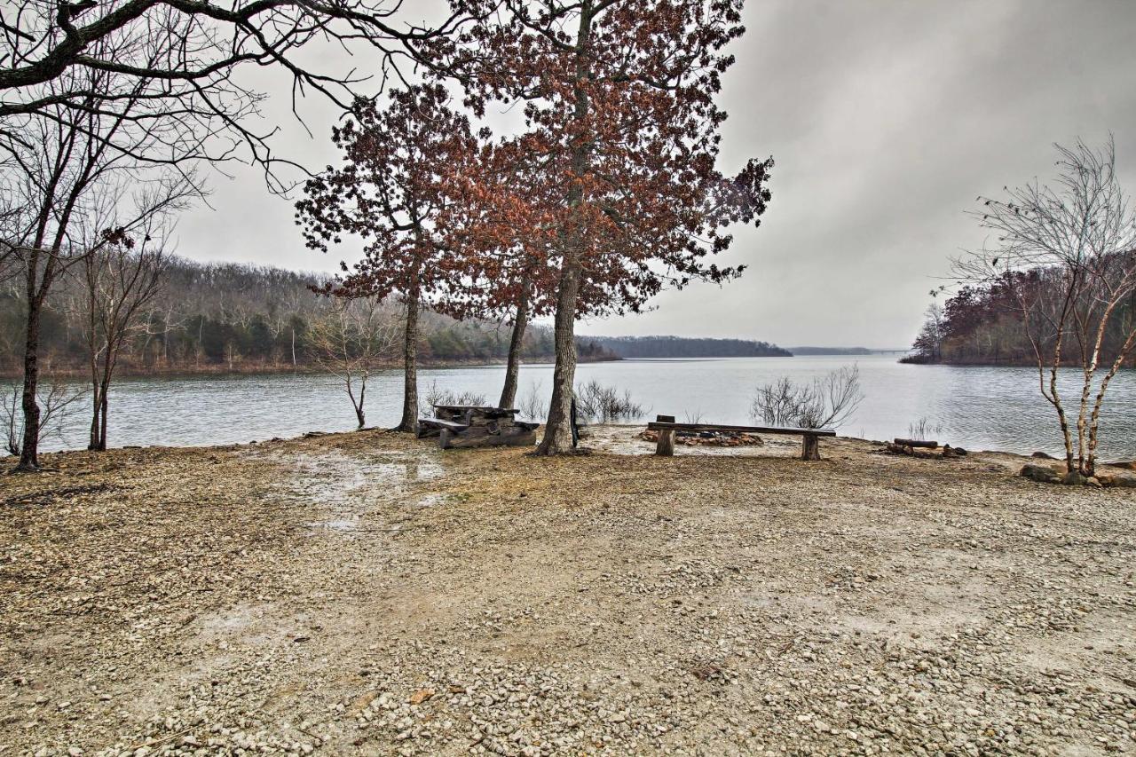 Rustic Stockton Lake Cabin Half Mile To Boat Ramp! المظهر الخارجي الصورة
